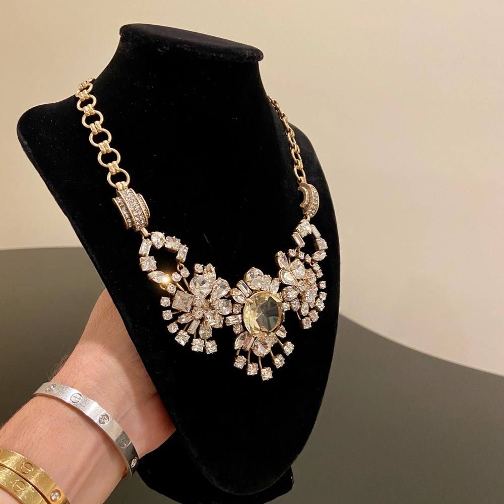 NWT preppy luxury J. Crew Vintage Inspired Crystal Statement Necklace - Picture 5 of 13